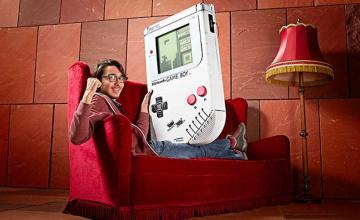 Belgian Student Invents World's Largest Game Boy