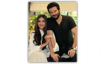 Kapoor father-daughter duo to share the big screen