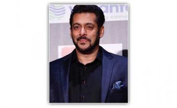 Salman remains firm on not doing intimate scenes on screen