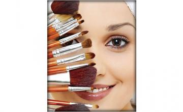 HOW TO LOOK after your make-up brushes