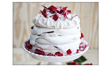 Rose Water Pavlova Cake