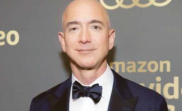 Jeff Bezos on track to become the first trillionaire