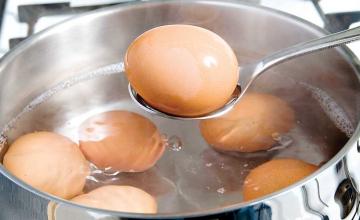 Big mistake we've all been making with boiled eggs, according to food expert