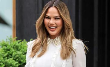 Chrissy Teigen deleted 60,000 tweets, here’s why!
