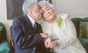 World's oldest married couple, with a combined age of 215, sets new world record