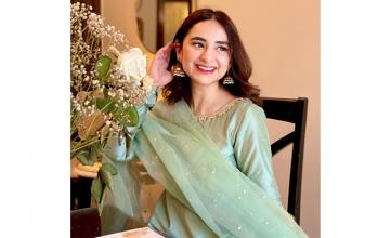 Yumna Zaidi reveals her first look from the awaited drama ‘Ishq e Laa’