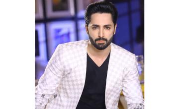 Internet in stitches over Danish Taimoor in 'Sher'