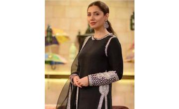 I want to remain truthful to myself: Mahira Khan is unbothered by ageist remarks