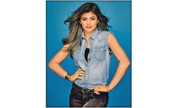 Beating baby blues - KYLIE JENNER IS BACK IN SHAPE