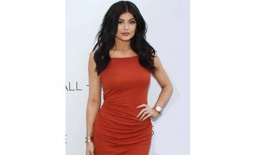 BEING ORIGINAL - Kylie Jenner gets rid of fillers