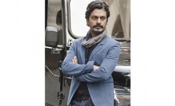 Nawazuddin Siddiqui proves ‘there is more to life than money’