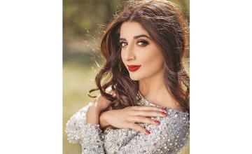 Mawra is all set to grace our screens again with a powerful role