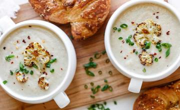 Cauliflower Soup with Garlic Croutons