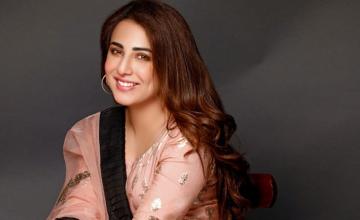 Ushna Shah grabs Wajahat Rauf’s upcoming project Eyes on the Prize