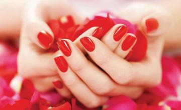 DO’S AND DON’TS FOR HEALTHY NAILS