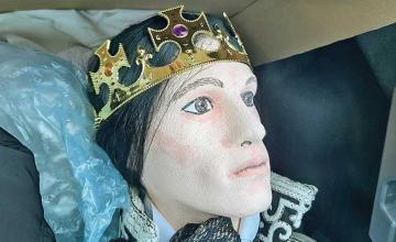 Prince Charming mannequin mistaken for 'body rolled up in carpet' on motorway