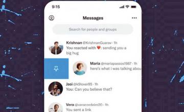 Twitter is now bringing its ‘pinned DMs’ feature to everyone