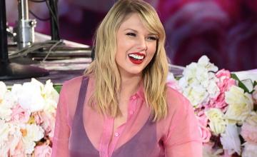 Taylor Swift proved she is a total fan of Avril Lavigne’s latest album, Love Sux