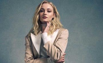 Sophie Turner opens up about how her therapist helped her overcome an eating disorder