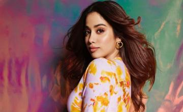 Janhvi Kapoor says she gets opportunities easily, but is at a disadvantage