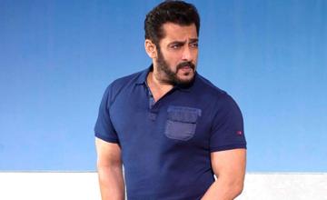 Salman Khan’s fans not allowed to gather outside his residence after threat email; security beefed up