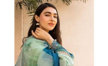 Model Saheefa Jabbar Khattak opens up about her troubling thoughts