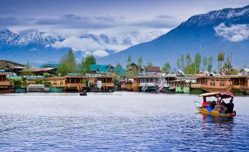 Kashmir: A Tourist Paradise