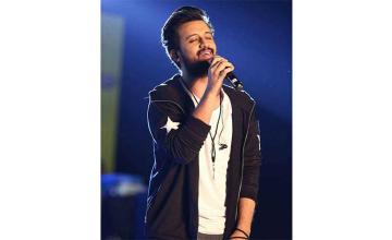 Atif Aslam returns to Bollywood after 7 years with Love Story of 90’s