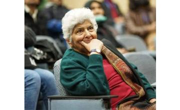 Celebrities mourn Dr Arfa Sayeda Zehra, luminous voice of Urdu lost