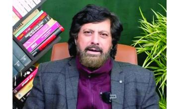 Jawad Ahmad's aggressive tone at podcast doesn't sit well with netizens