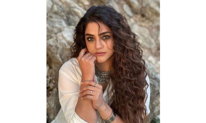 Namra Shahid calls out industry hypocrisy and PR-driven fame game