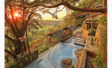 Luljetta's Hanging Gardens Spa