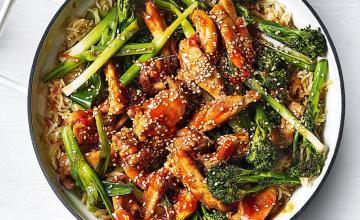 Sticky Sriracha Chicken Rice with Charred Vegetables