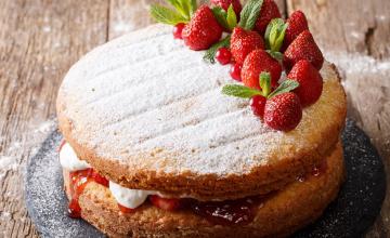 Classic Victoria Sponge Cake