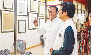 Lions Of Karachi Pay Floral Tribute To Quaid-e-azam Muhammad Ali Jinnah