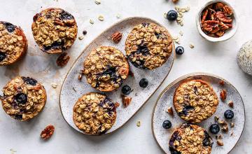 Baked Banana-Nut Oatmeal Cups
