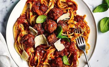 Slow-cooker Meatballs with Fettuccine