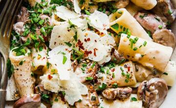 Rigatoni with Mushroom Sauce