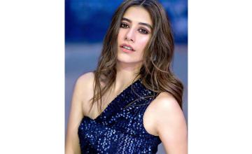 GET SYRA YOUSUF’S LOOK!