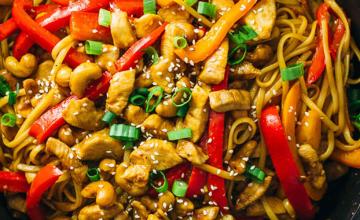 Spicy One Pot Asian Chicken Noodles